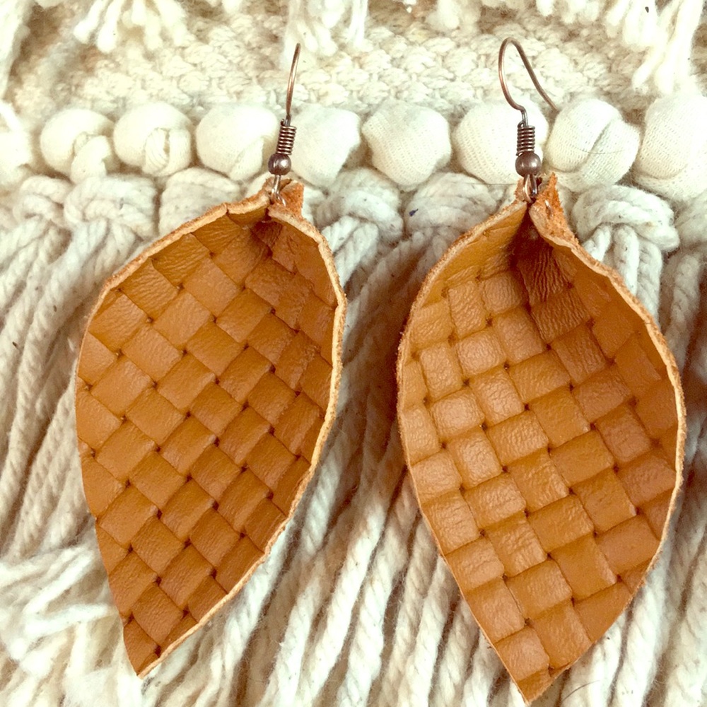Tan/copper leather leaf earrings